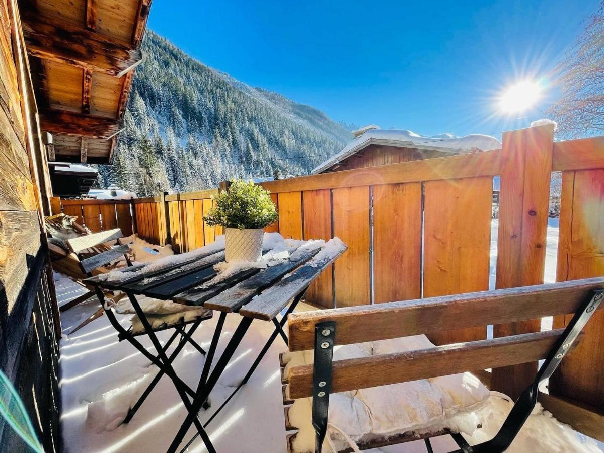 Chalet Le Petit Nicolas, Jacuzzi, Vue Mont Blanc Chamonix Luaran gambar